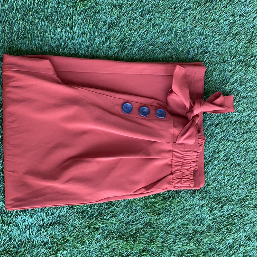 Vamped Pants - Picture 3 of 5